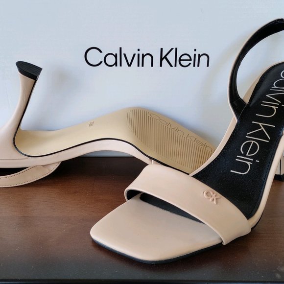 New Calvin Klein Light Natural Leather Sandal Size 8.5 med - Picture 2 of 2
